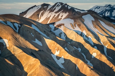 雪帽山